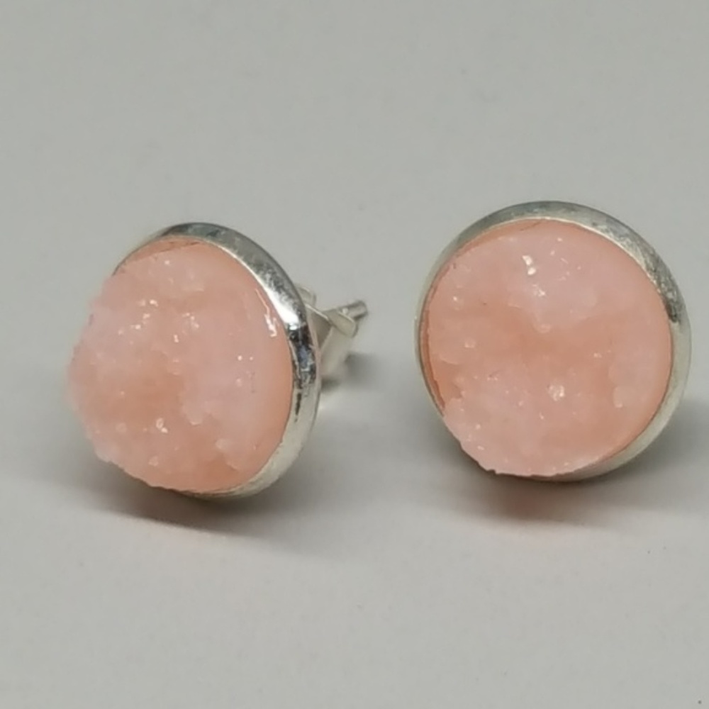 2 for $20 💖 Soft peach druzy studs